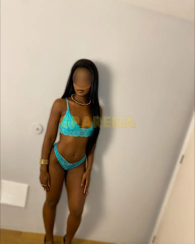 AMORA MORENA